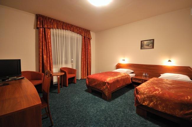 Hotel Salamandra Hoczew Exterior foto